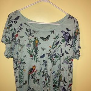 Basic graphic ladies tee